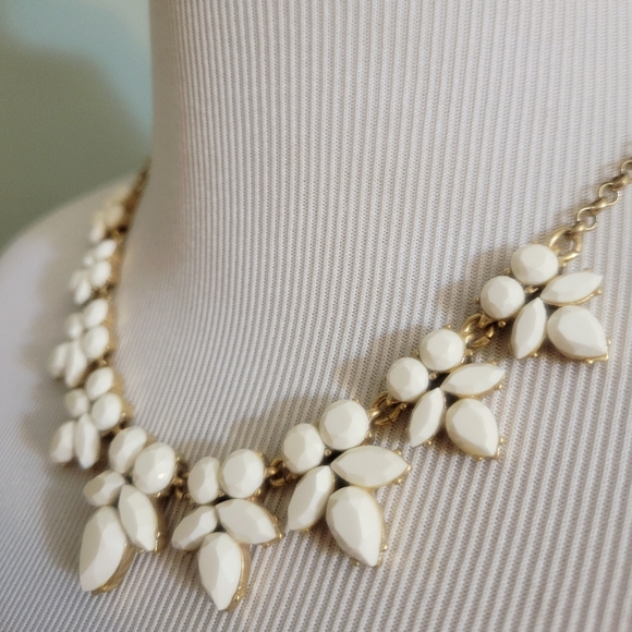 J. Crew Off-White Botanical Leaf Necklace - Picture 2 of 6